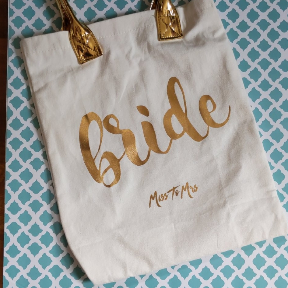 Bride tote